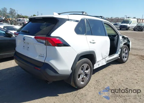 2024 Toyota Rav4 Hybrid Xle z USA, uszkodzony, nr VIN JTMRWRFV5RD233651